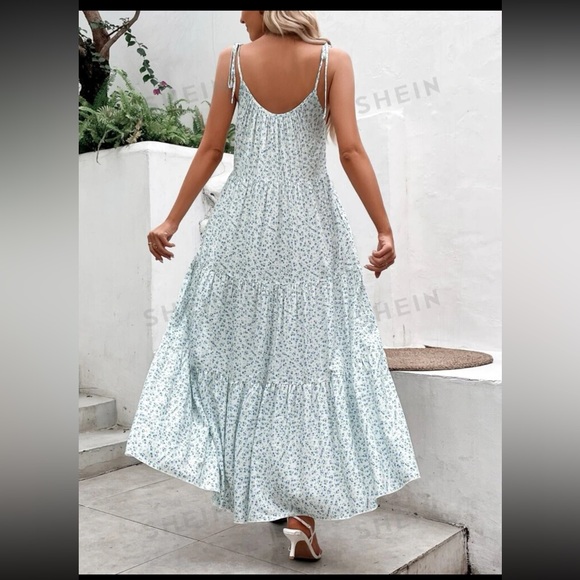 Ditsy floral maxi sundress - Picture 3 of 5